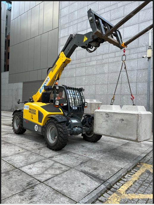 Unlock New Heights of Access with Cherry Picker Hire Dublin! | by Proconhiredublin | Apr, 2023 | Medium