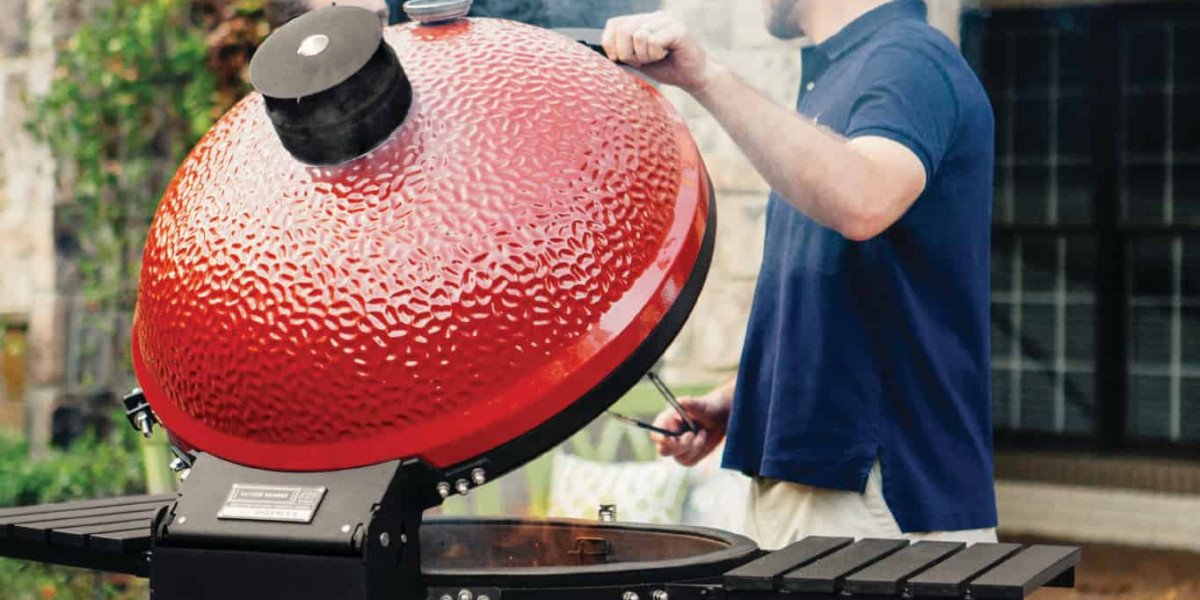 Kamado Grills: The Ultimate Guide to Versatile and Flavorful Cooking