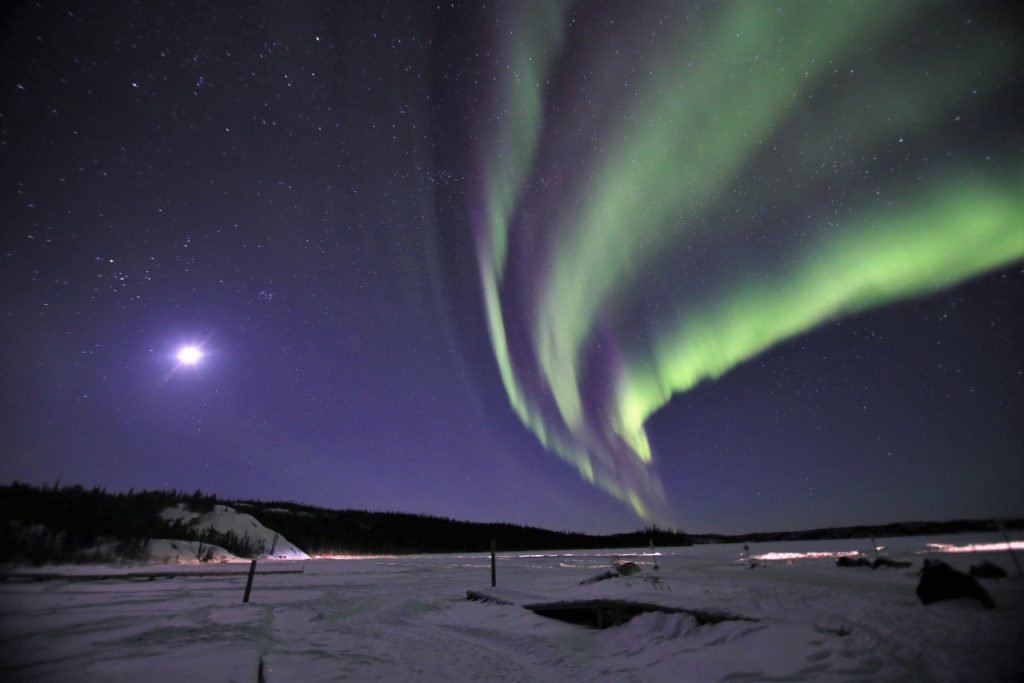 Aurora Tours | Yellowknife Vacations | Northern Lights Tour