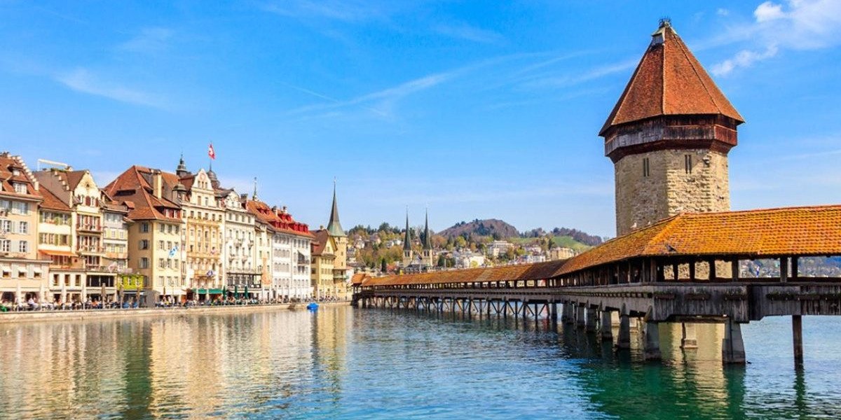 Fensterreinigung Zürich – Professionelle Glasreinigung für strahlende Ausblicke