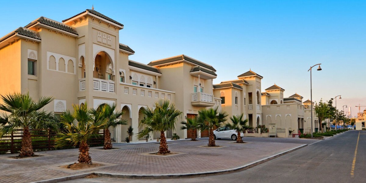 Gated vs. Open Communities: Which Type of Property to Buy in Pakistan?